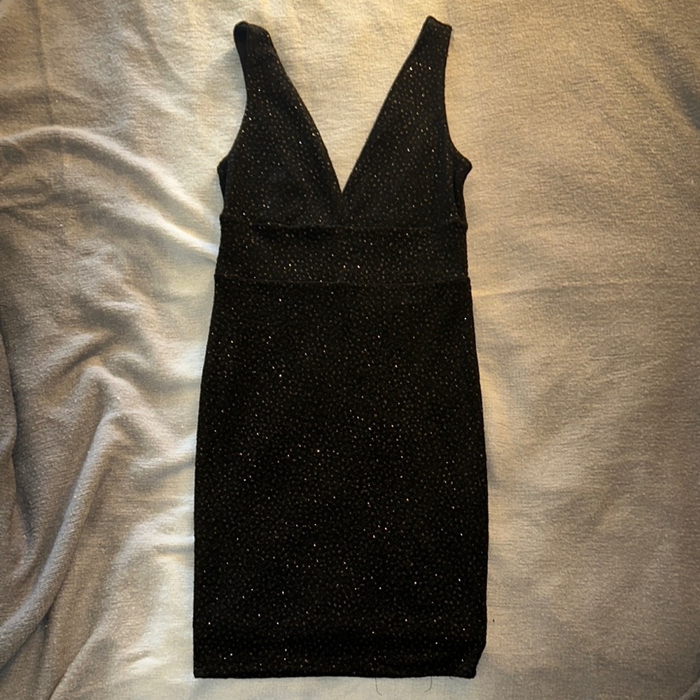 Elegant Black Sleeveless Dress